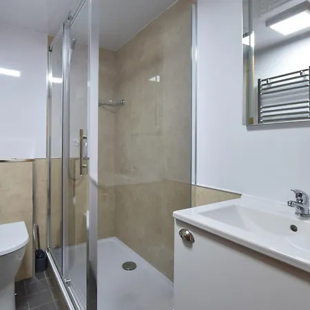 3 Bed In Pickering 88956 Ferienhaus *